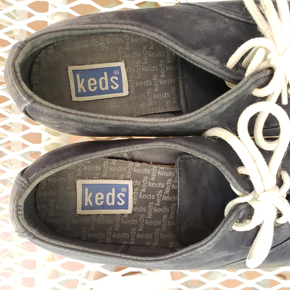 Late 1990s Navy Suede Lace-Up Keds. Good Condition - Picture 6 of 8